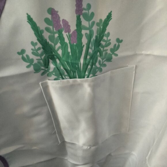 Anna Parade Love Makes Family Apron Lavender Flower Pocket - Picture 4 of 7
